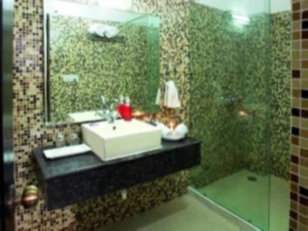 Rishikesh Inn By One Hotels Rishīkesh Buitenkant foto